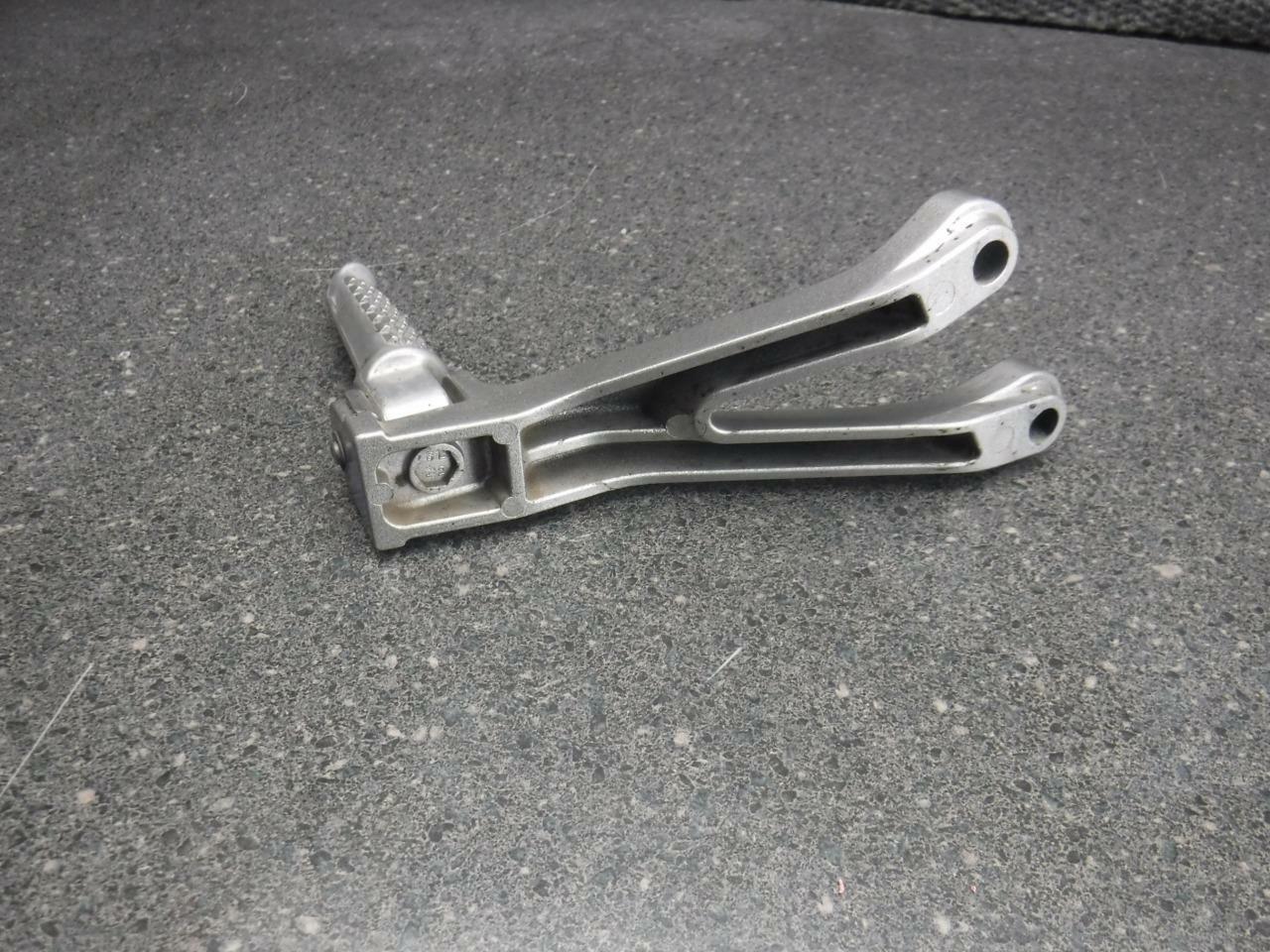 08 Kawasaki Ninja ZX6 ZZR 600 Left Passenger Foot Peg & Bracket 2F eBay