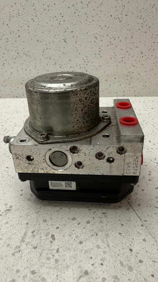 2011-2012 Nissan Leaf ABS Pump Anti-lock Brake Actuator 47660 3NA0A OEM B377-9 - Image 4 of 4