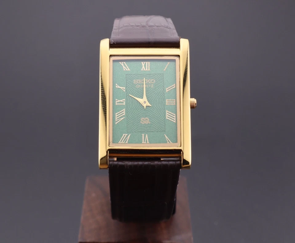 Reloj de pulsera vintage Seiko de cuarzo delgado con esfera verde para caballeros - ENVÍO GRATUITO Foto 3 de 4