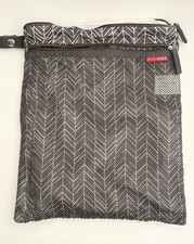 Skip Hop Wet Dry Grab Go Travel Diapers Swim Chevron Excellent Condition
