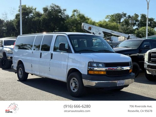 2018 Chevrolet Express G3500 LT Extended Van 3D