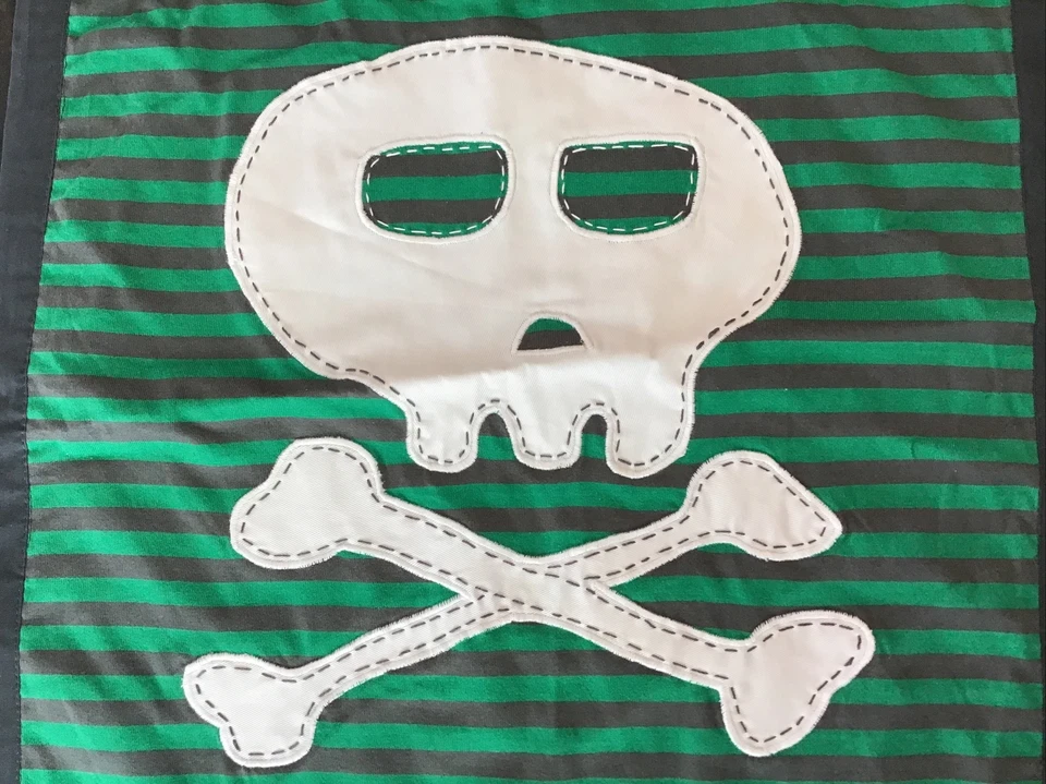 Pottery barn kids череп и скрещенные кости наволочка, 16 X 16, пиратский, - Изображение 3 из 4