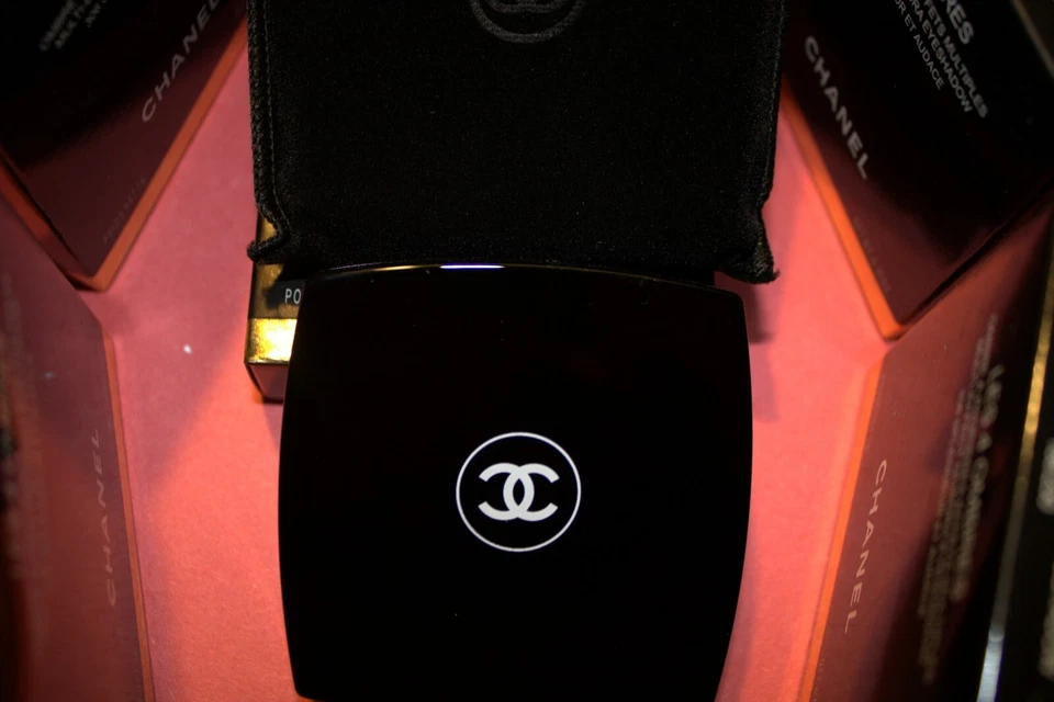 Chanel Les 4 Ombres #302 Multi-Effect Quadra Eyeshadow Brand New in Box - Image 4 of 4