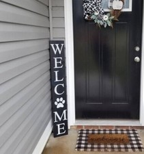 Welcome sign with Pet's Paw