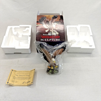 Porcelain American Eagle Sculpture Liberty Society - In Flight Collection - NOS