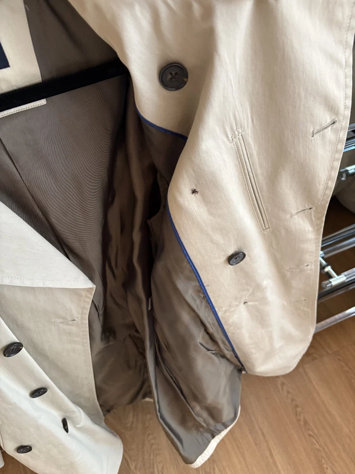 Gabardina de lluvia Banana Republic para hombre talla mediana, color caqui tostado Foto 4 de 4