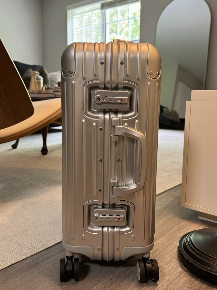 RIMOWA 19
