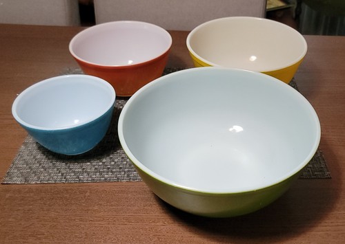 VINTAGE PYREX VETRO COLORATO NIDO CIOTOLE DI MISCELAZIONE # 401 402 403 404 - Foto 2 di 9