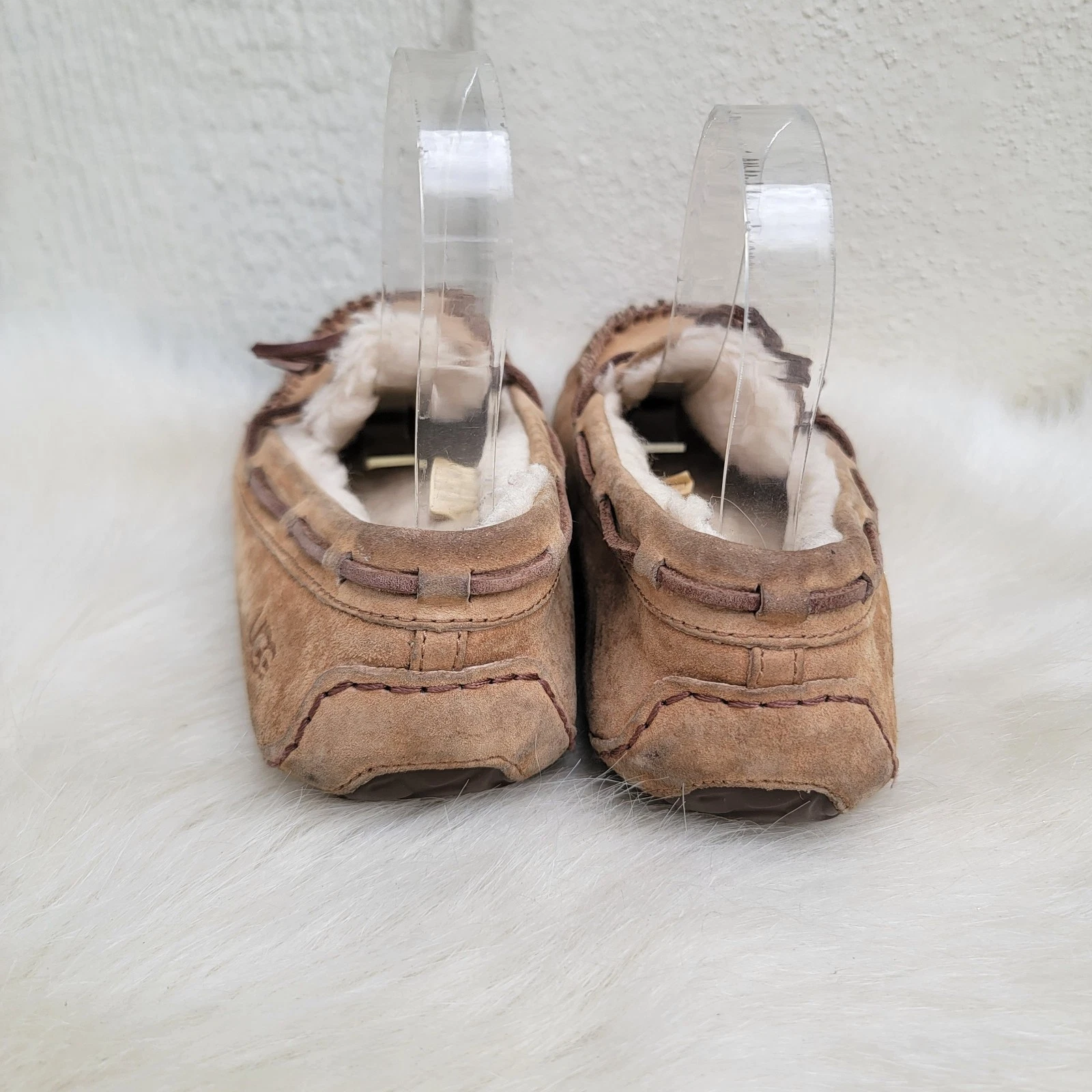 UGG Dakota Pantofole Donna Casa Scarpe Marrone 5612 Mocassino Mocassini Sherpa Taglia 7