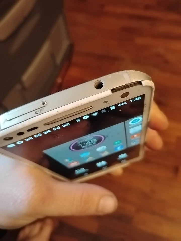 Motorola Droid Turbo 2 XT1585 32GB White Verizon Smartphone Single SIM - Image 4 of 4