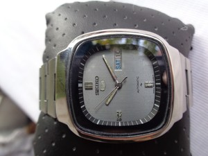 seiko square watch mens