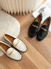 Tod's Women's Leather Tassel Fried Dough Twists Buckle Lefu Shoes