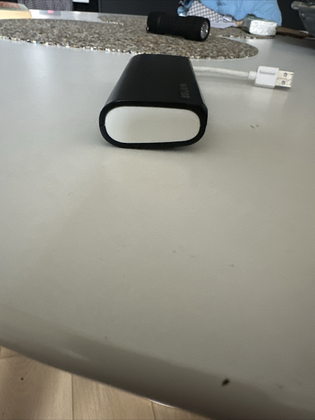 Picture 3 of 4