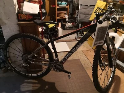 VELO VTT carbone - Photo 1/3