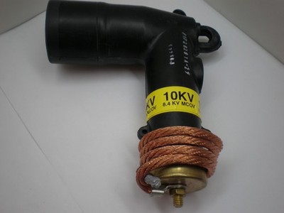 Cooper Wiring Devices / Eaton 3238018C10M Elbow Surge Arrester 200A Class 10KV