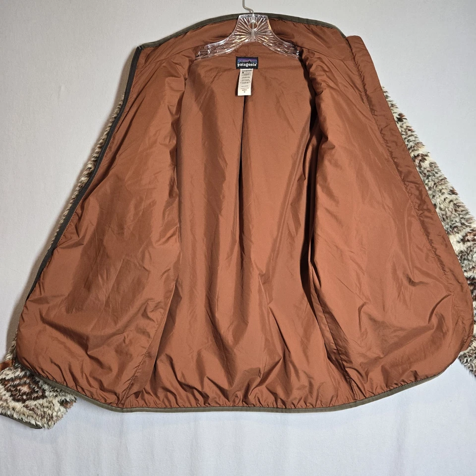 Patagonia Retro X Deep Pile Fleece Jacket Men's Medium Aztec Print Cardigan - Image 3 of 4
