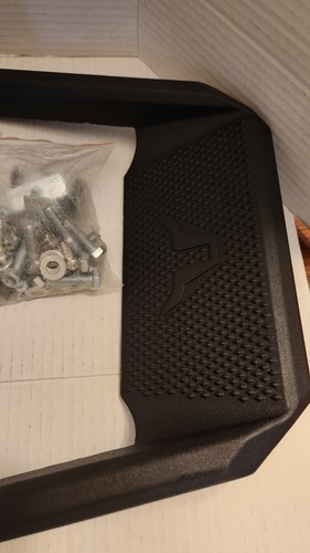 The Bully Brand Side Step BBS-5002/BBS5102 FOR GM /DODGE 1500 TRUCKS - Picture 5 of 8