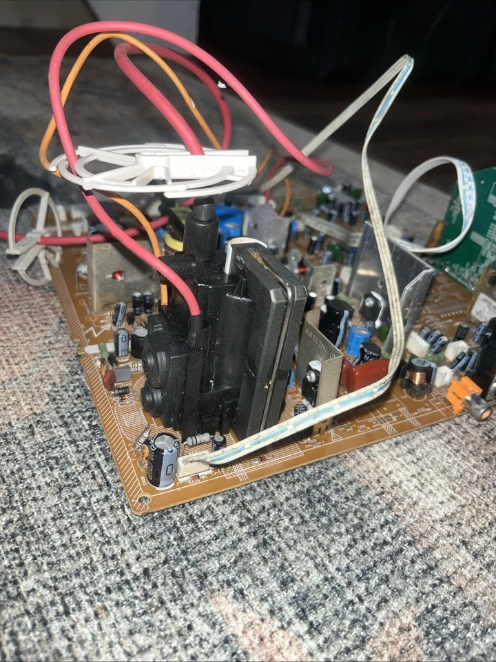 CRT TV Mainboard with Flyback Transformer – Analog Tuner, AV Inputs, - Image 4 of 4