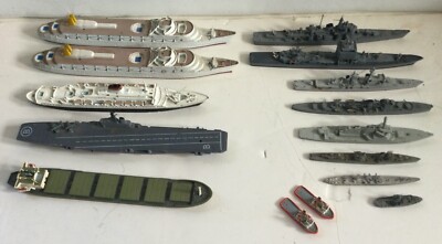 Ship Models Lot 15  West Gernany Coontz-KL  Battleships Passenger Ships Canberra