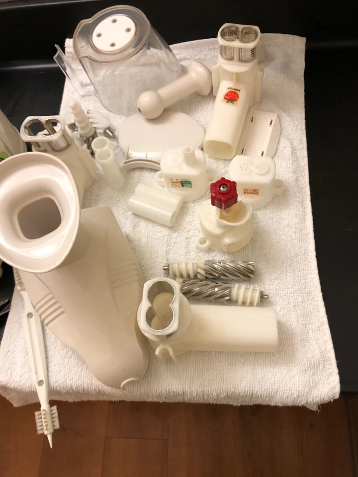 Exprimidor multiusos Green Power Samson Ultra Wheatgrass, fruta modelo KP-E1301 Foto 2 de 4