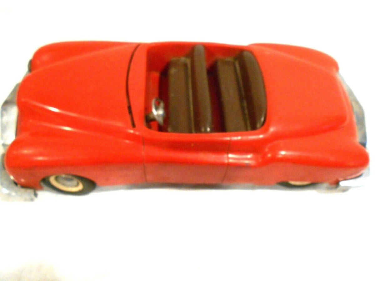 Jouet Voiture Ancienne En Tôle S Fer - Italie, Années 1950, Cabriolet Rouge, 9.5 Cm