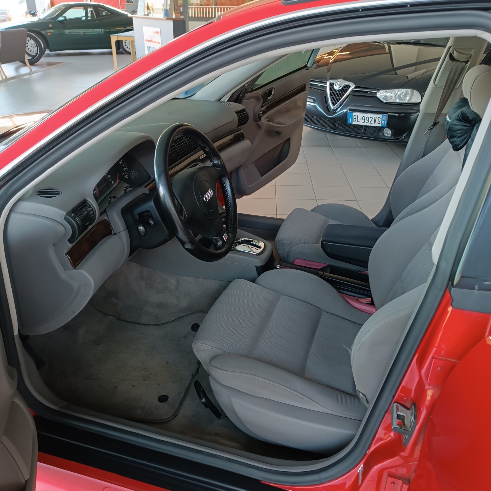 Audi A4 Quattro V6 2.8 196 CV Automatica foto 5