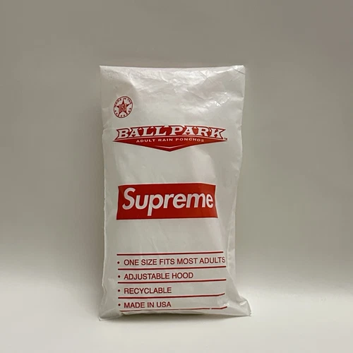 SUPREME Ballpark Poncho Pioggia Adulto OSFM Box Logo Cappuccio Regolabile Non Aperto NUOVO
