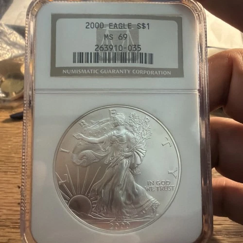 2000 $1 1-oz American Silver Eagle NGC MS69 Brown Label