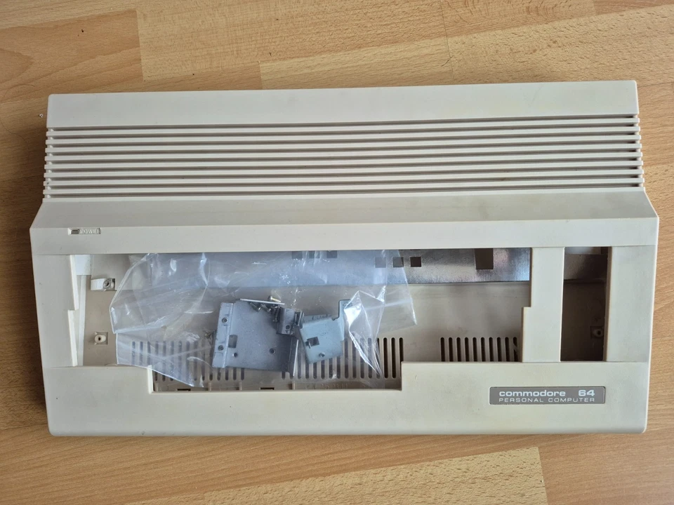 ✅ Gehäuse für Commodore 64 C64 ⭐ guter Zustand ⭐ schneller Versand ⚡️