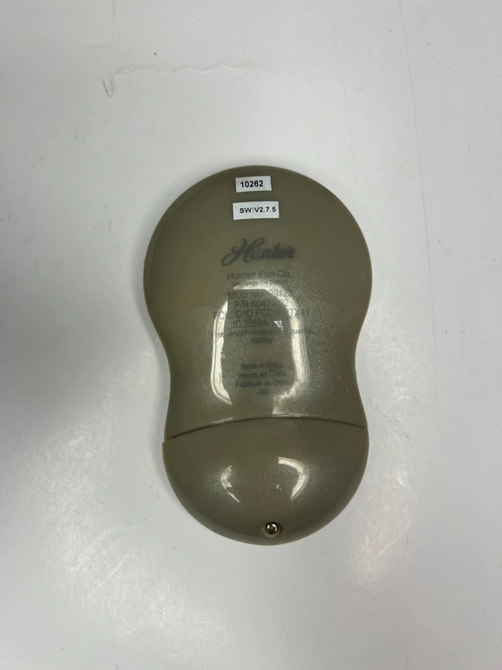 Hunter 99122 Genuine Handheld Ceiling Fan Remote Control, Desert Tan - FOR PARTS - Image 3 of 4