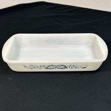 Vintage Glasbake J2024 Blue Leaf Pattern Rect...