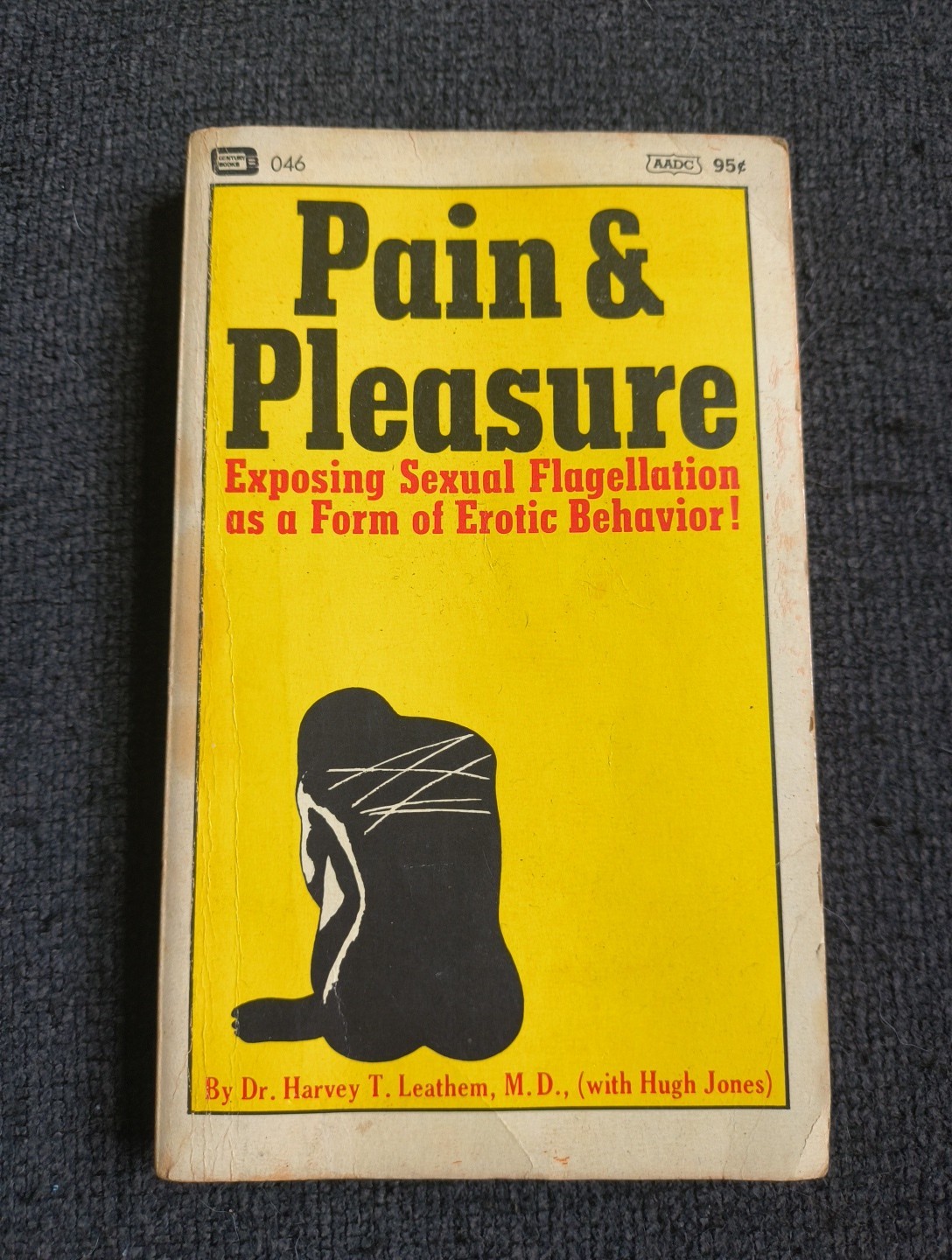 UNREAD old stock PULP SLEAZE 1st ed. paperback: 1968 PAIN & PLEASURE