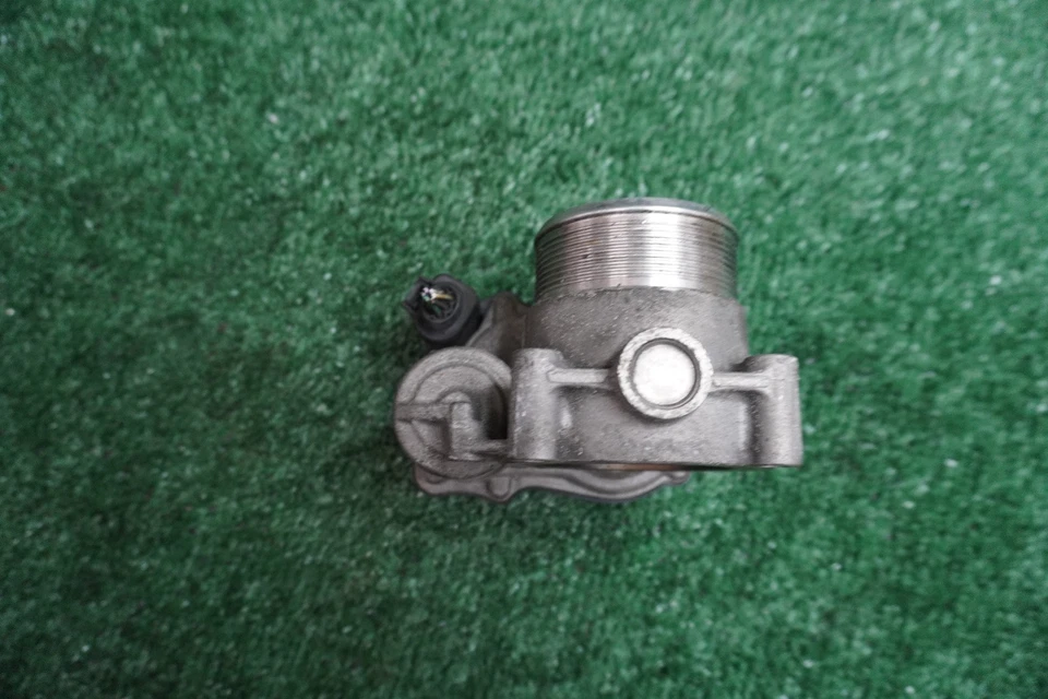 AUDI Q5 2010 2011 2012 2013 2L cuerpo del acelerador del motor fabricante original 179 k millas 06F133062Q Foto 3 de 4