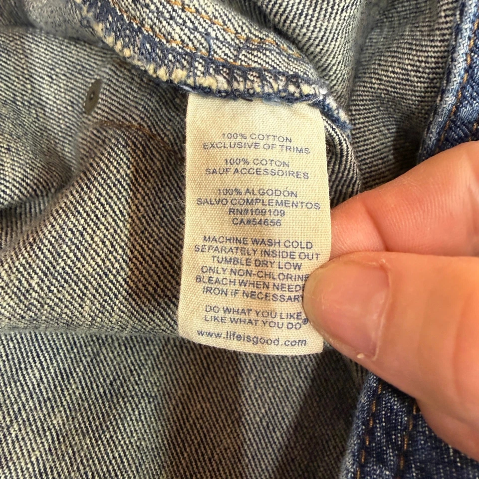 Life Is Good Women's Bermuda Cargo Shorts Size 10 - Image 2 of 4