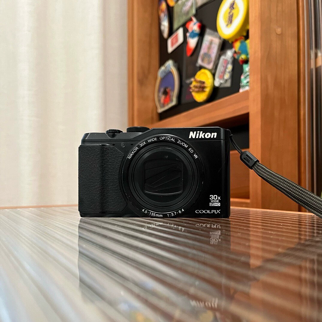 Nikon COOLPIX S9900 Digital Camera w/30x Optical Zoom -90%NEW