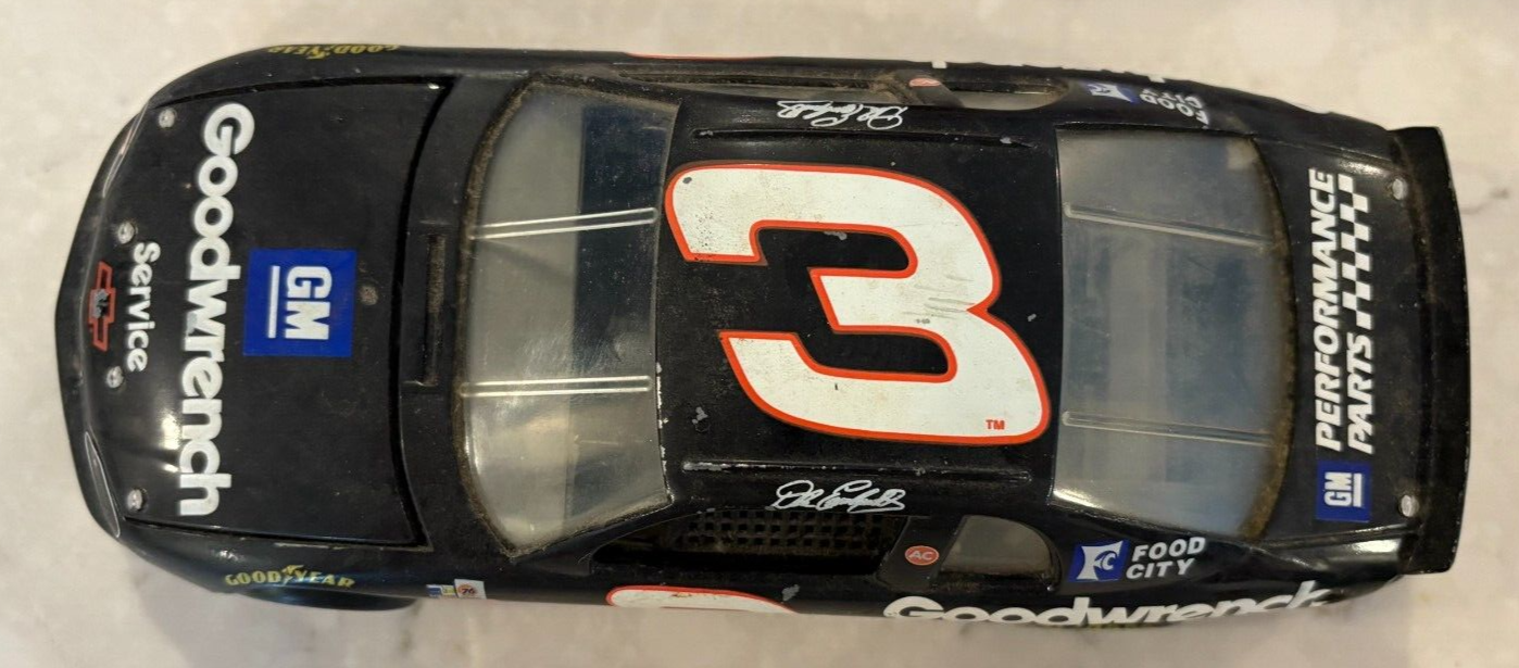 Dale Earnhardt #3 Goodwrench GM NASCAR Diecast Collectible Racing Car
