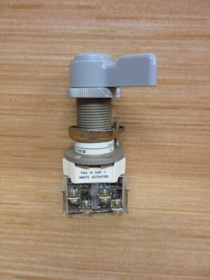 Allen Bradley 800H-JP11KB7 Selector Switch W/800T-XA,Extended Lever