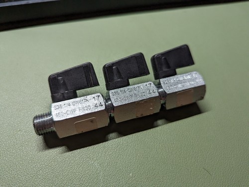 Mini Ball Valve 1/4" NPT Thread 450-psi Quarter-Turn, RUB Series S.35-1/4-CW617N