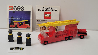 1976 LEGOLAND 693 485 FIRE ENGINE w FIREMEN 100% PARTS w MANUALS + EXTRAS EUC!
