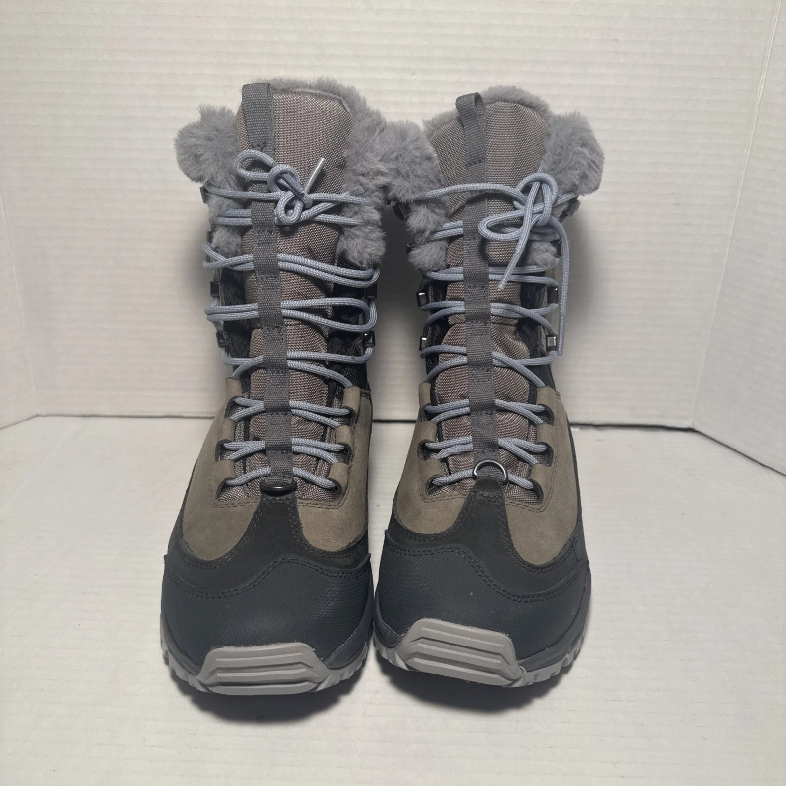 NEW Merrell Women's Thermo Rhea Mid Waterproof Gray Leather Snow Boots US Size 6
Opens in a new wind
