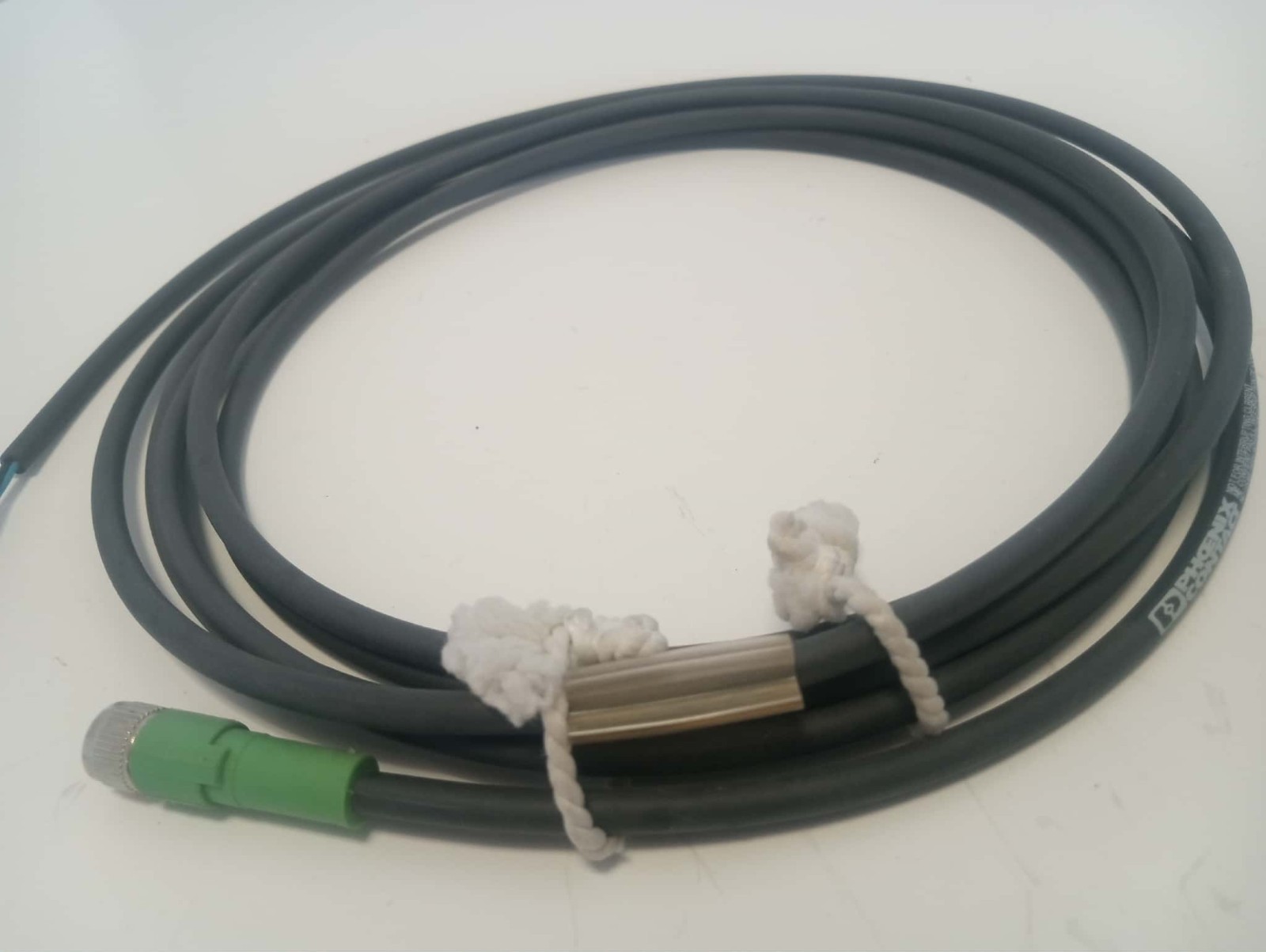 PHOENIX CONTACT 1669725 CIRC CBL 3POS PLUG TO WIRE 9.84' BLACK Female Sockets