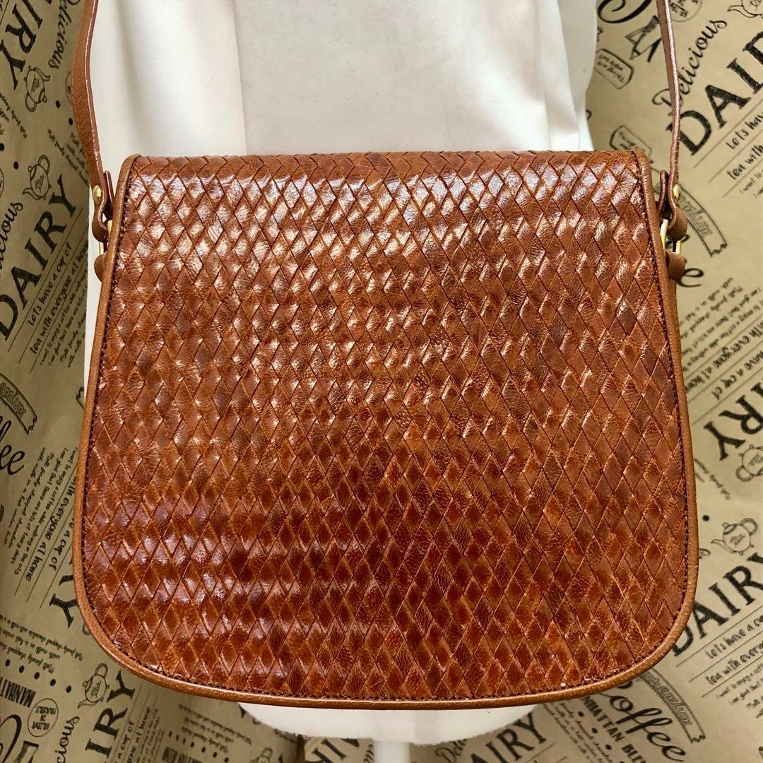 Borsa a tracolla Saint Laurent YSL Intre in pelle marrone usata