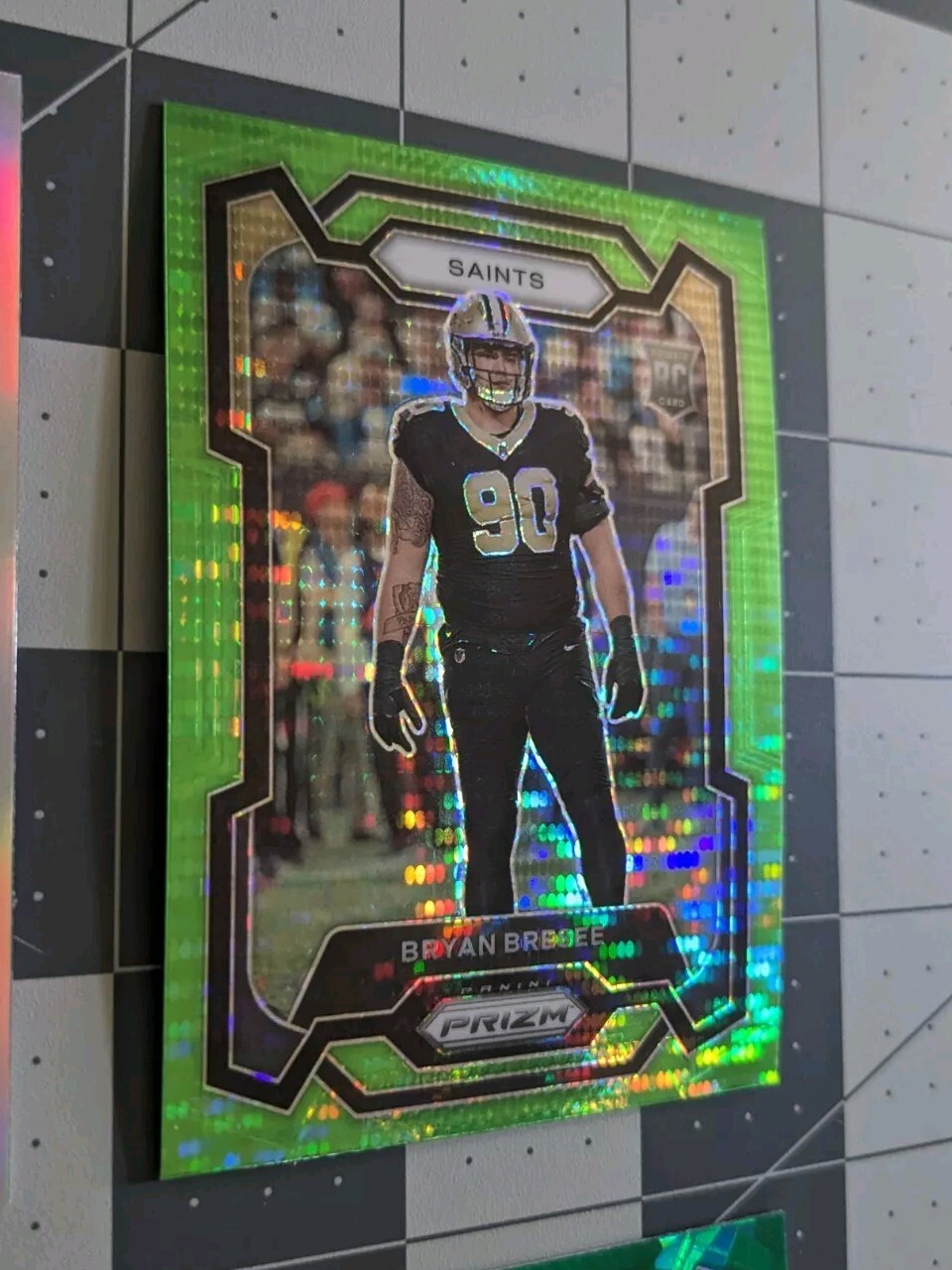 2023 Prizm #372 Bryan Bresee RC NEON GREEN PULSAR Saints Rookie Football Card