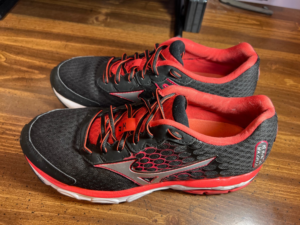 Mizuno™ Wave Inspire 11 Sneakers Black Vermillion Red 410637-901J