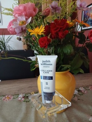 Judith Williams COLLAGEN CARE '' BEAUTY GLOW CONCENTRAT ''& ALOE VERA LSF 30 