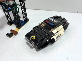 LEGO Ninjago lego movie:  Water Strider 70611 + Bad Cop's Pursuit 70802