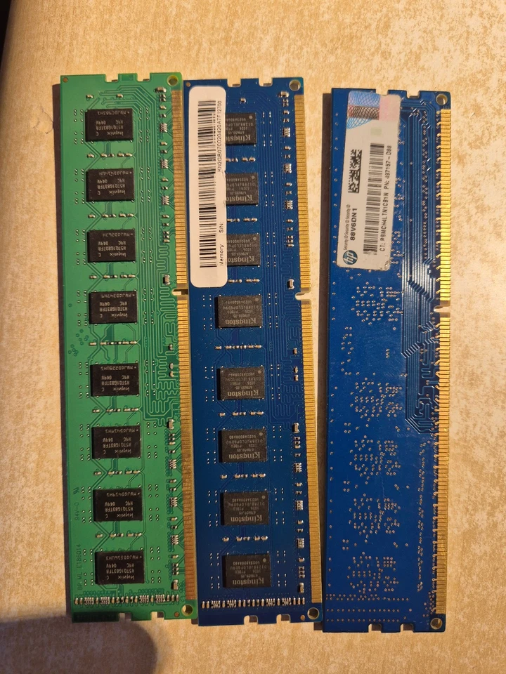 DDR2 2GB PC3 10600U 133mhz x 3 modules Dimm - Image 3 of 4