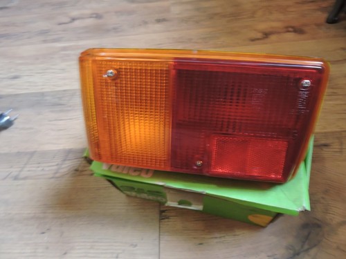 Feu Arrière Gauche Pour Peugeot 104 3P - Occasion En état Fonctionnel - Pièce D'origine