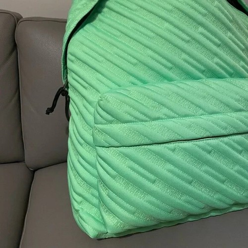 NUEVA Mochila Balenciaga Verde Neón Logo Flo - Imagen 6 de 10