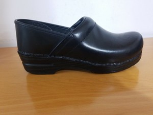 dansko professional wide
